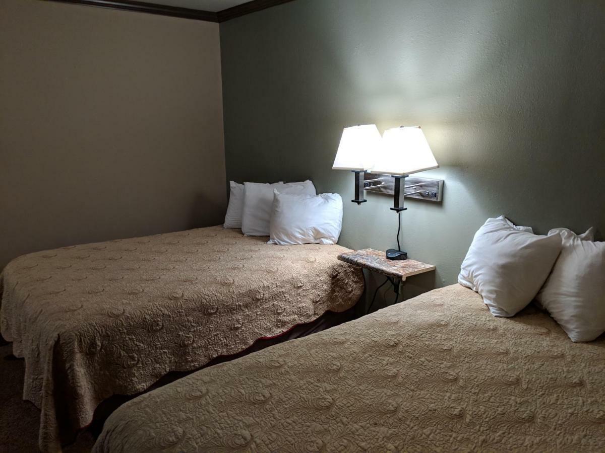 Sagebrush Inn & Suites Broadus Exteriör bild